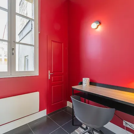 Place Pey Berland Avec Balcon Et Parking *