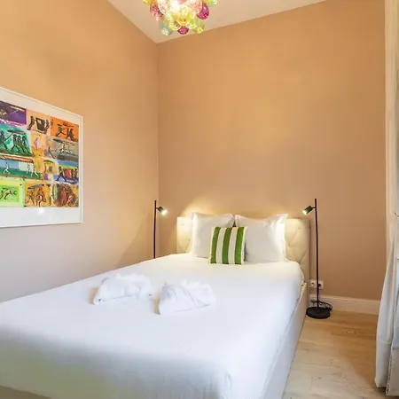 アパート Place Pey Berland Avec Balcon Et Parking ボルドー