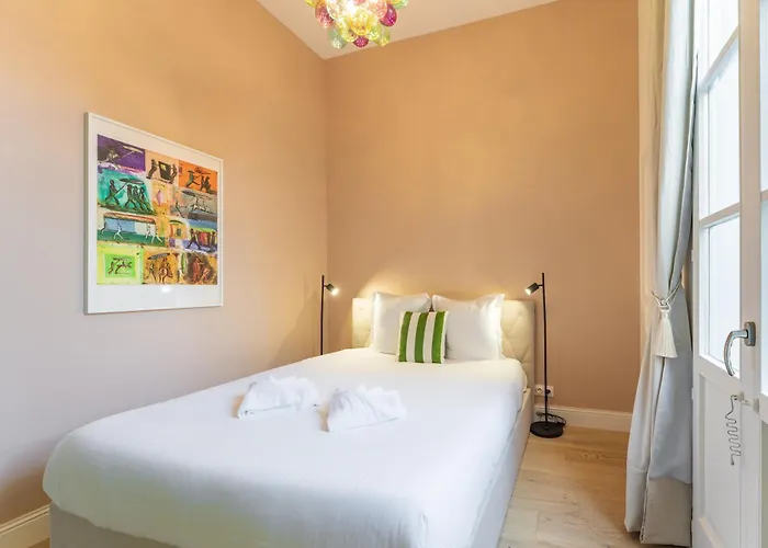 Lejlighed Place Pey Berland Avec Balcon Et Parking Bordeaux